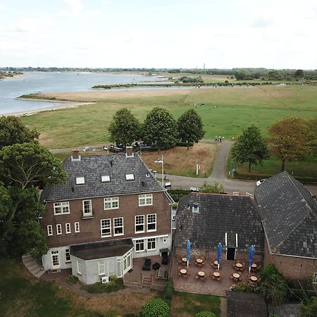 Отель De Gouden Molen Rossum  Экстерьер фото